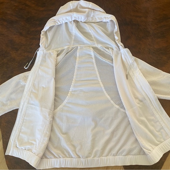 LULULEMON WHITE MESH ON MESH JACKET - Picture 7 of 13